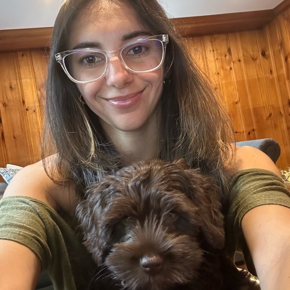 Meet your Posher, Allison - Picture 1 of 2